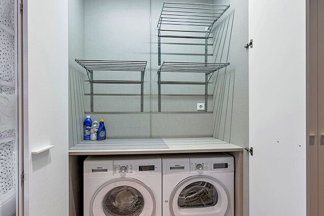 Förvaringslösning med tvättmaskin och torktumlare
